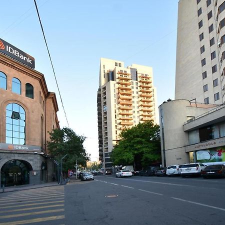 Green Yerevan Exterior photo